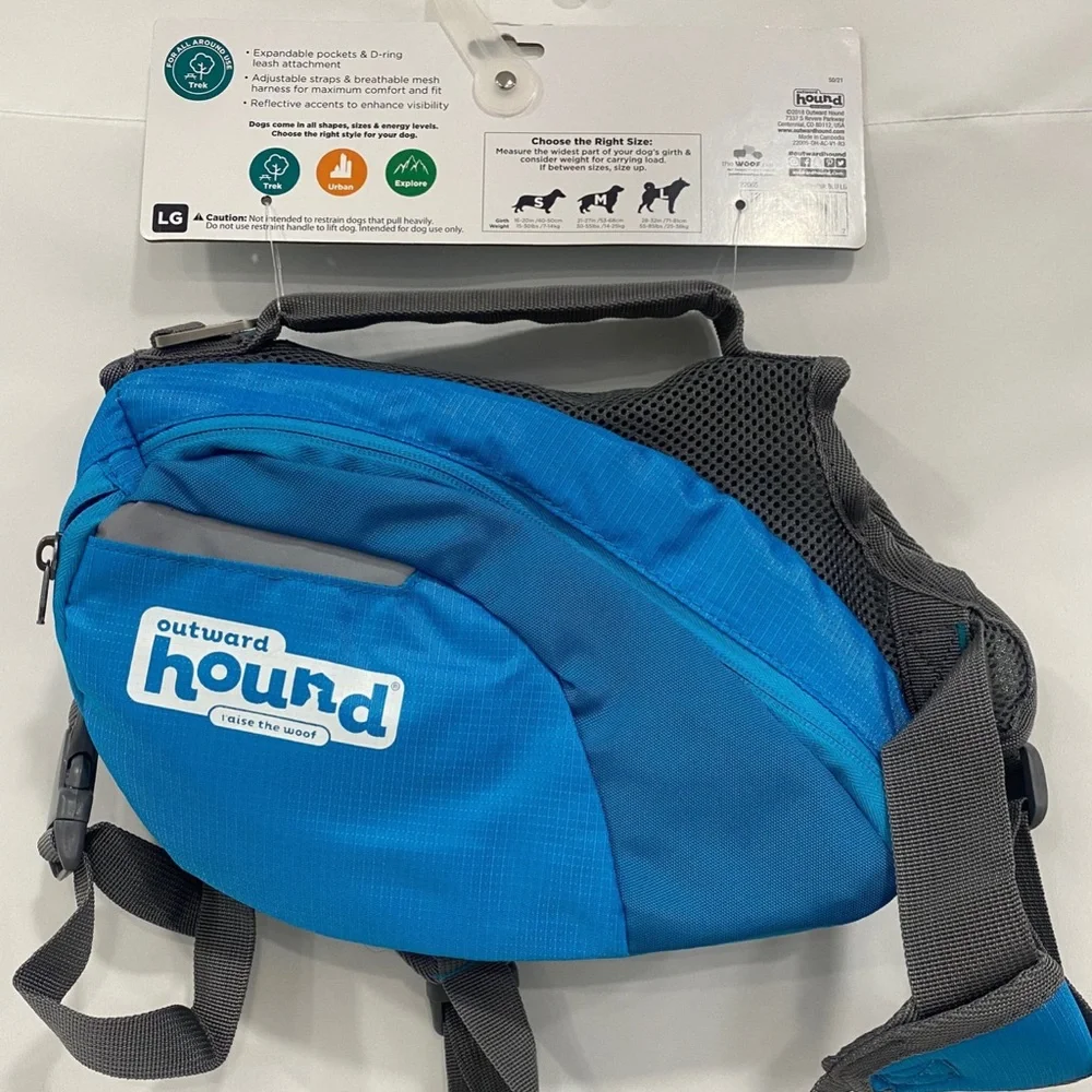 Outward Hound Daypak with Leash Attachment